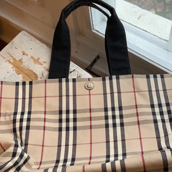 Authentic Burberry Canvas Tote Bag - Picture 1 of 16